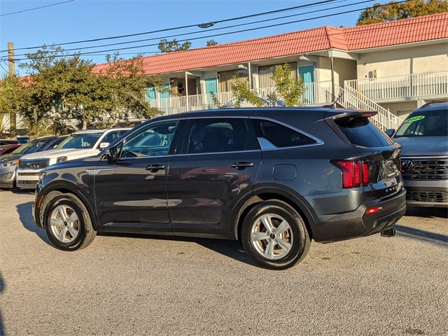 2022 Kia Sorento LX