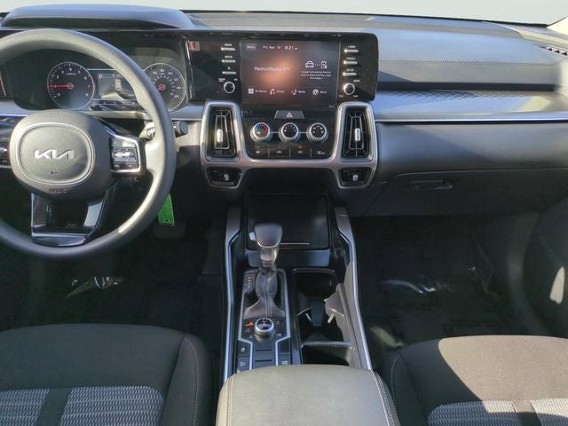 2022 Kia Sorento LX