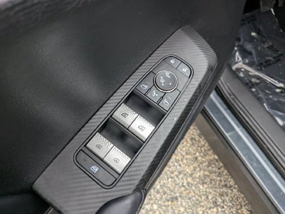 2024 Mitsubishi Outlander SE Black Edition w/Pano Roof
