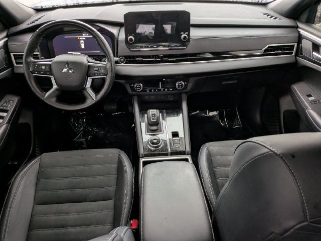 2024 Mitsubishi Outlander SE Black Edition w/Pano Roof