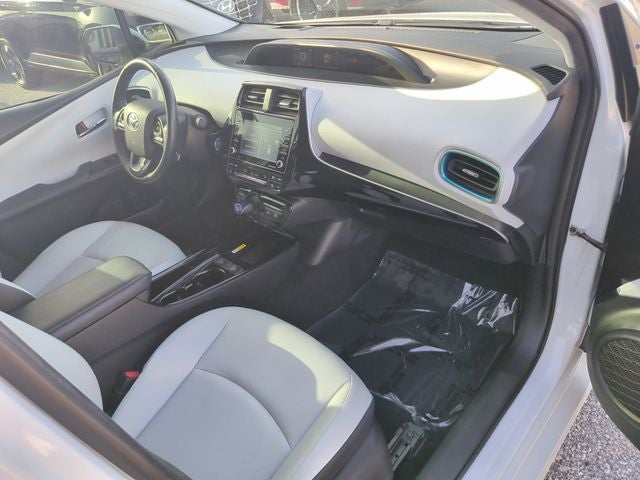 2022 Toyota Prius XLE