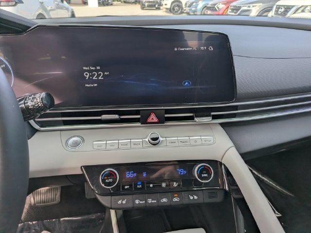 2024 Hyundai Elantra Hybrid Limited