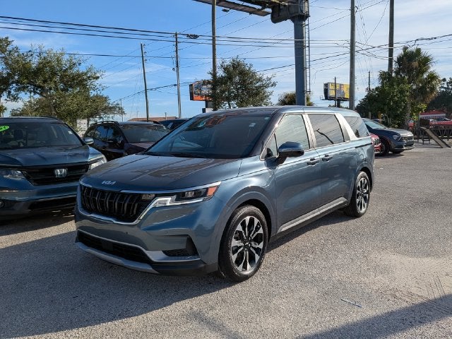 2024 Kia Carnival EX
