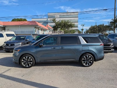 2024 Kia Carnival EX