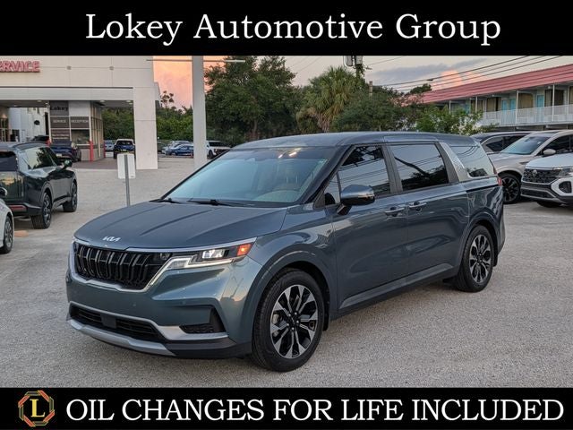 2023 Kia Carnival EX