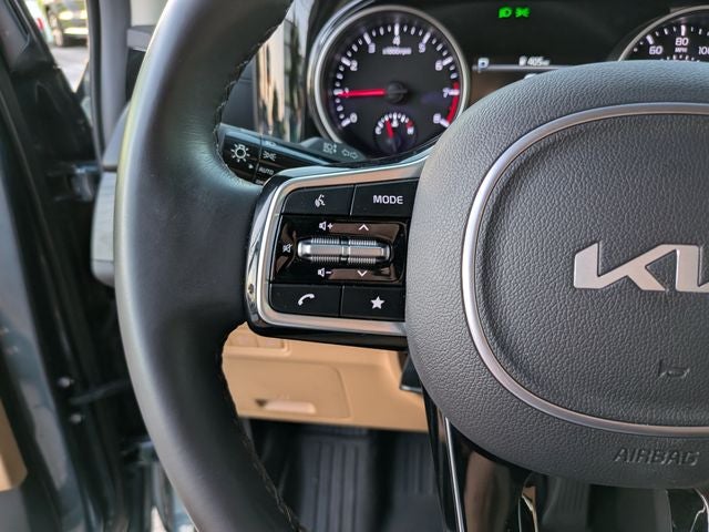 2023 Kia Carnival EX