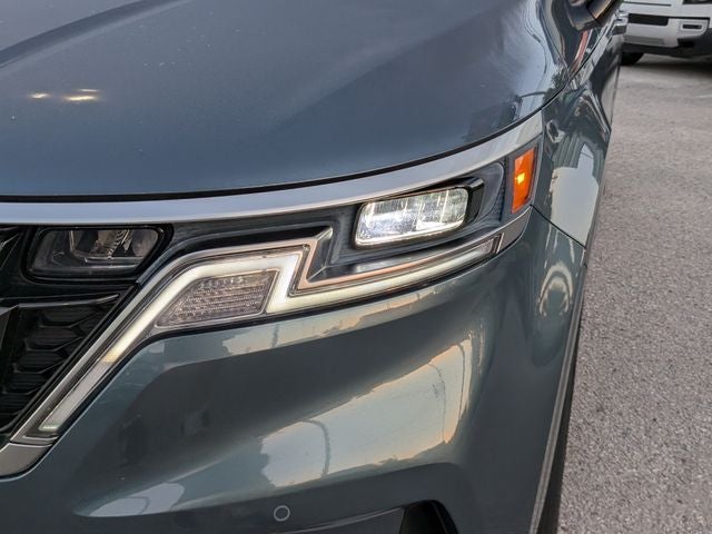 2023 Kia Carnival EX