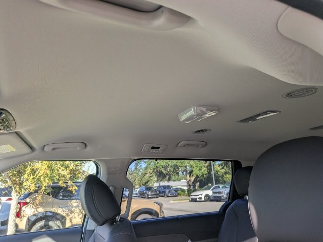 2027 Kia Carnival EX