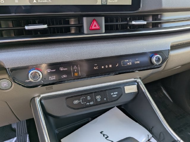 2027 Kia Carnival EX