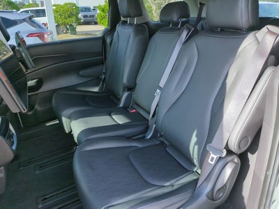 2025 Kia Carnival Hybrid SX