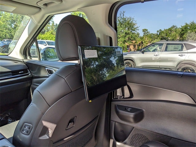 2025 Kia Carnival Hybrid SX