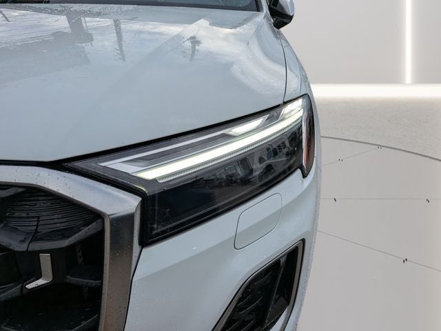 2025 Audi SQ7 Premium Plus quattro