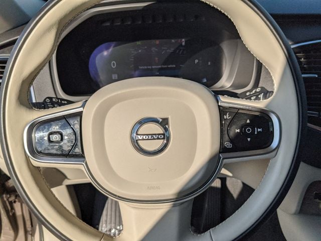 2023 Volvo XC90 B6 Plus 7-Seater