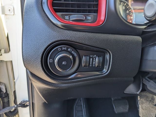 2016 Jeep Renegade Trailhawk